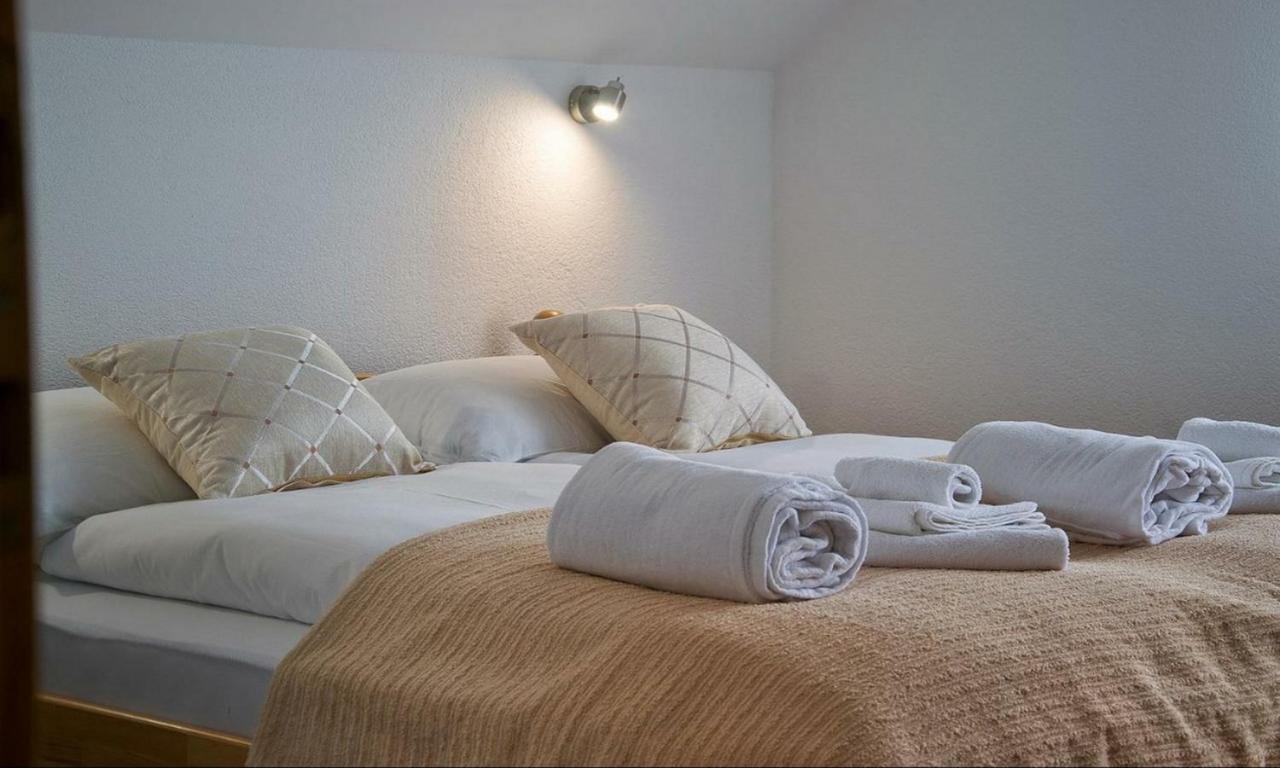 Apartment Josipa Селиште-Дрежничко Экстерьер фото